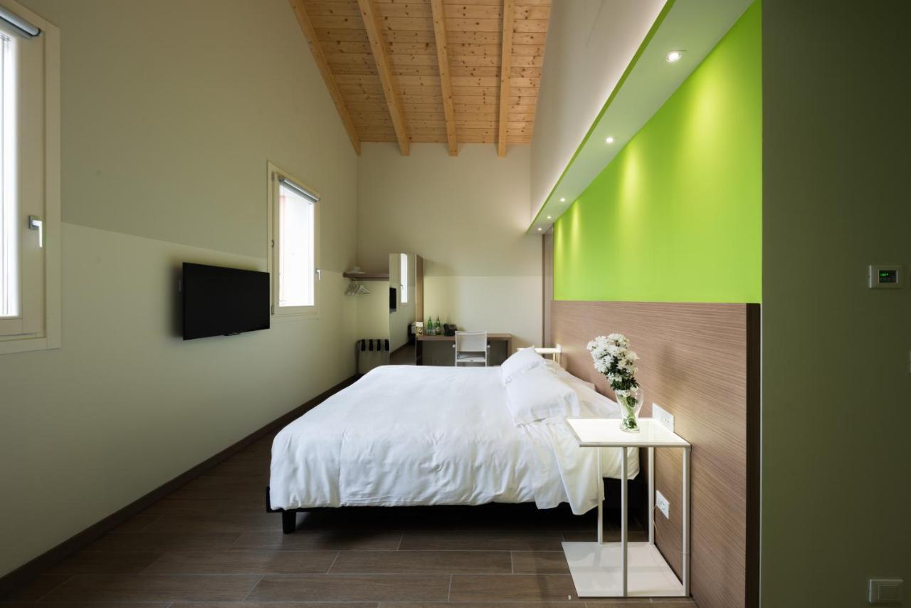 טרויליו Hotel Marelet מראה חיצוני תמונה